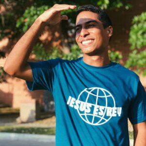 Camiseta Jesús es Rey del universo
